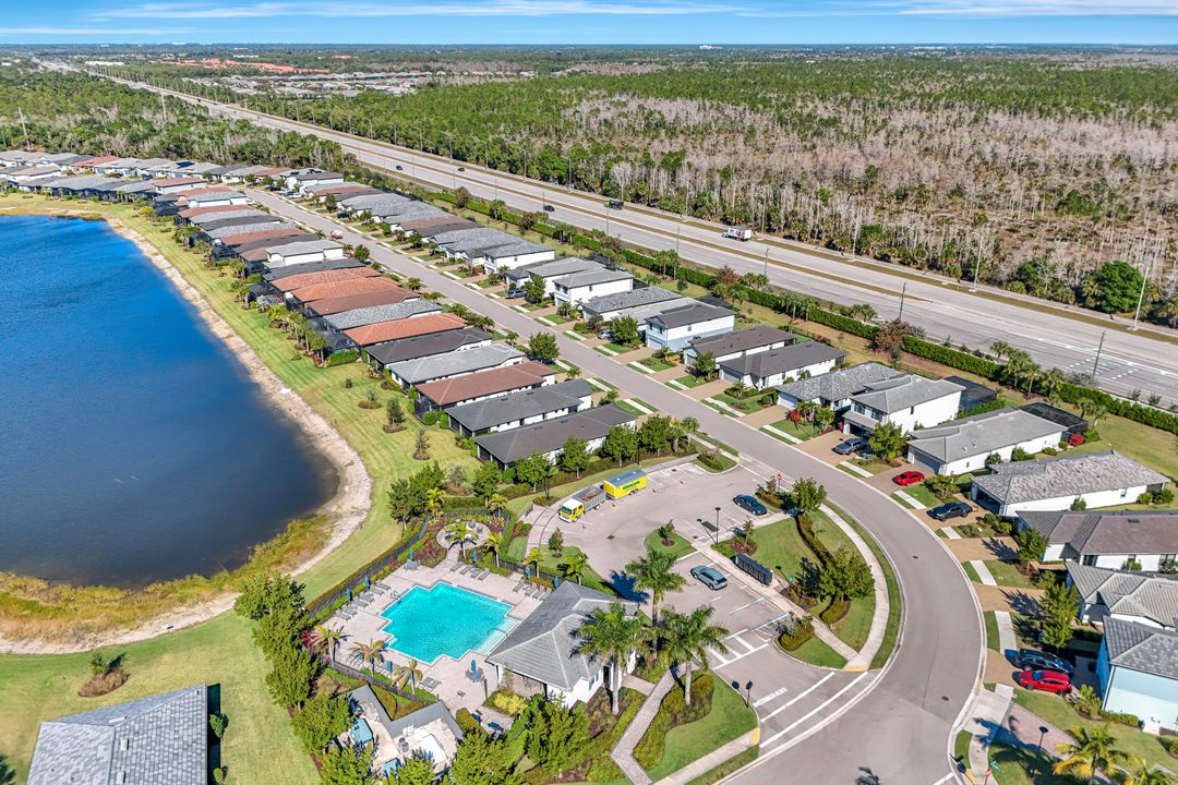 2240 Yellowfin Cir, Naples, FL 34114