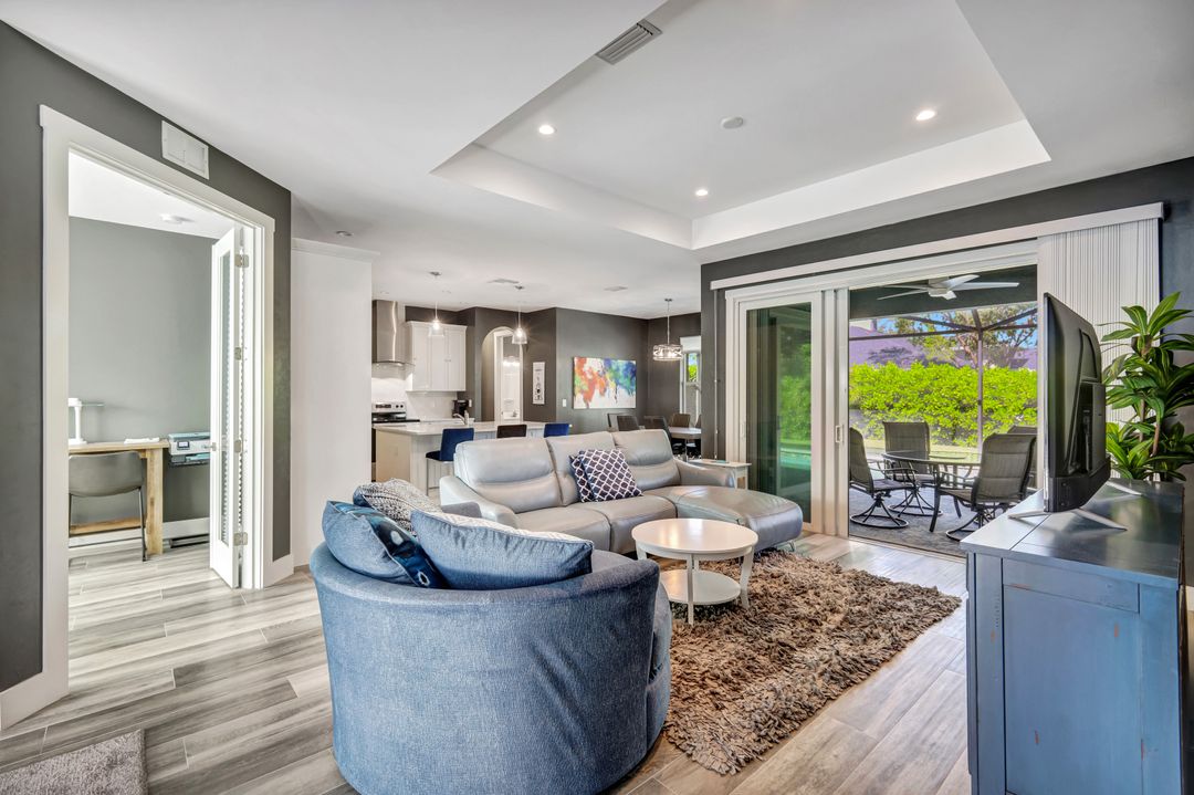 2801 NW 15th St, Cape Coral, FL 33993