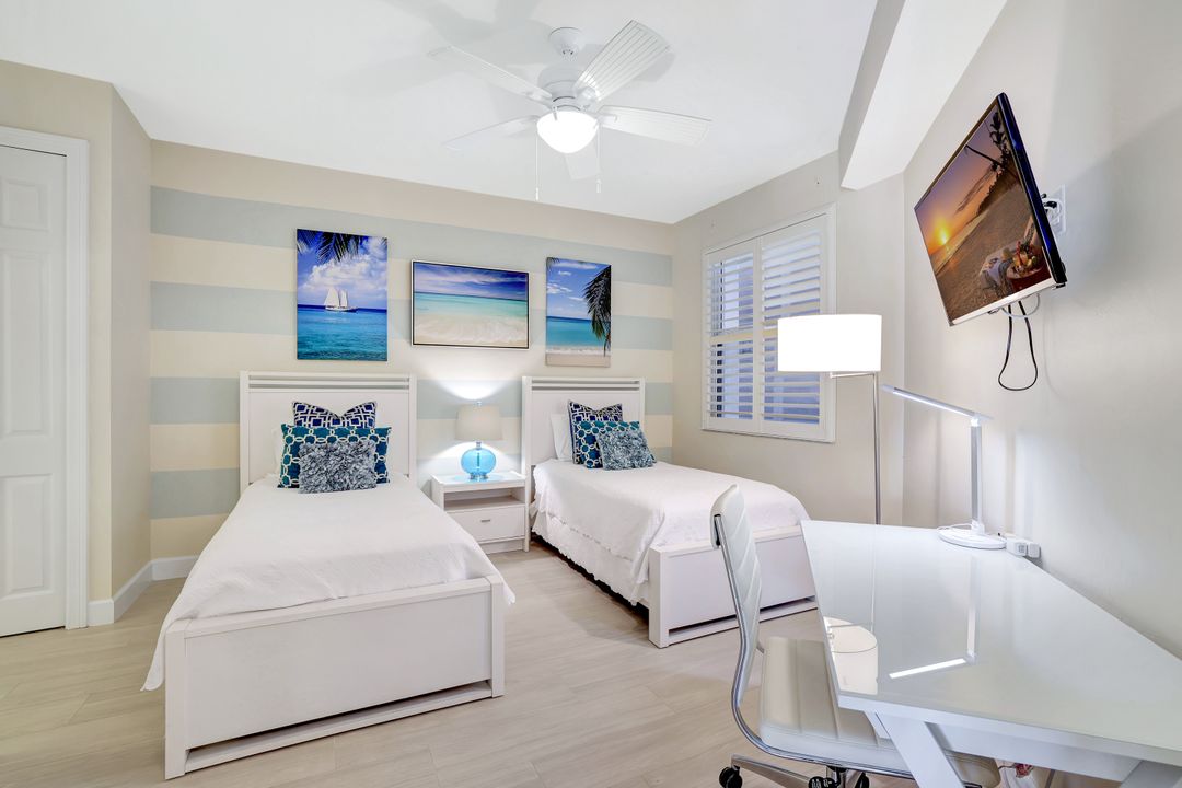 400 Flagship Dr #602, Naples, FL 34108