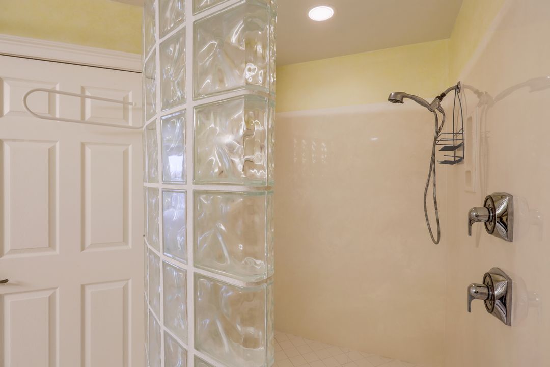 15210 Portside Dr #101, Fort Myers, FL 33908