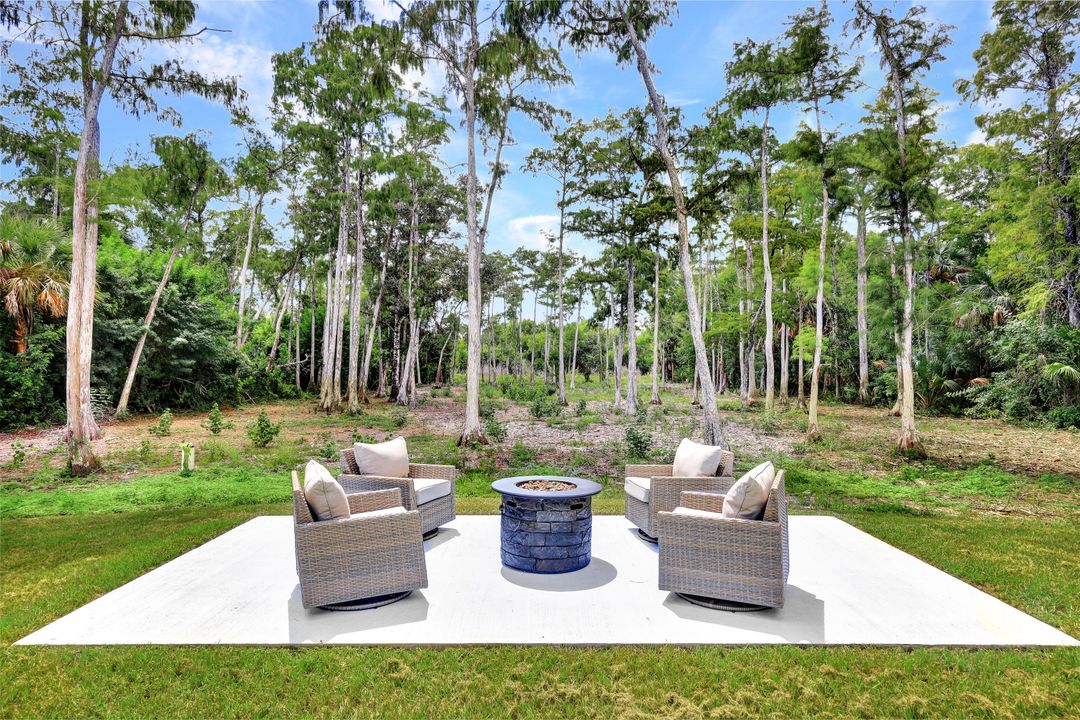 5862 Lancewood Way, Naples, FL 34116