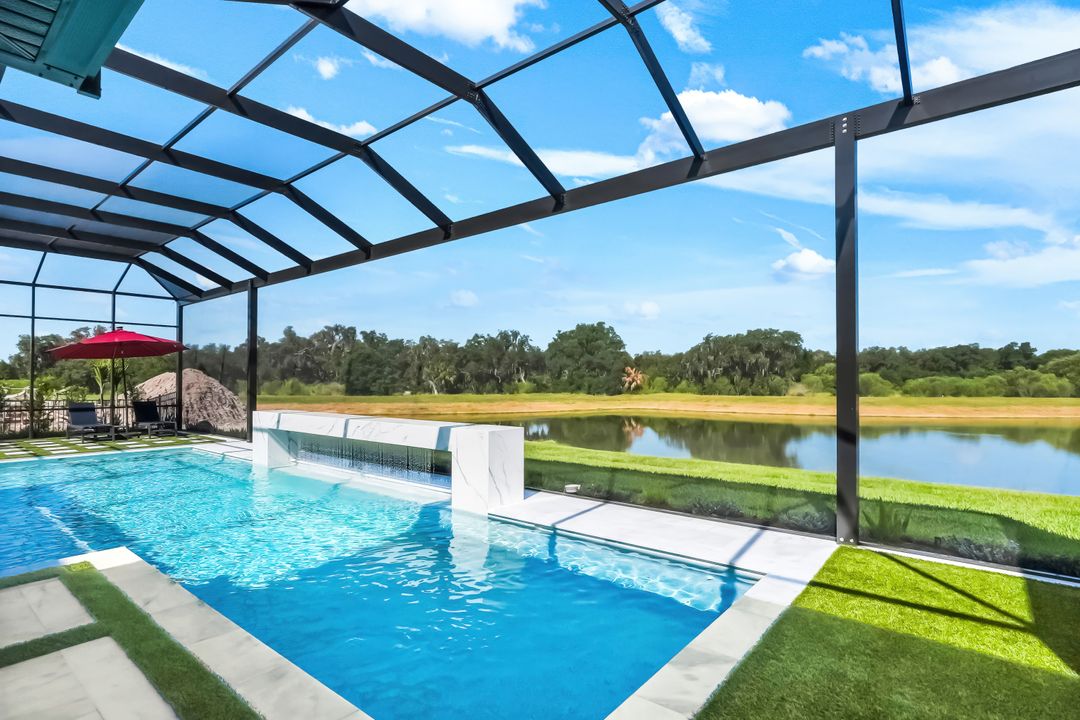 2428 Waterfront Cir, Sarasota, FL 34240