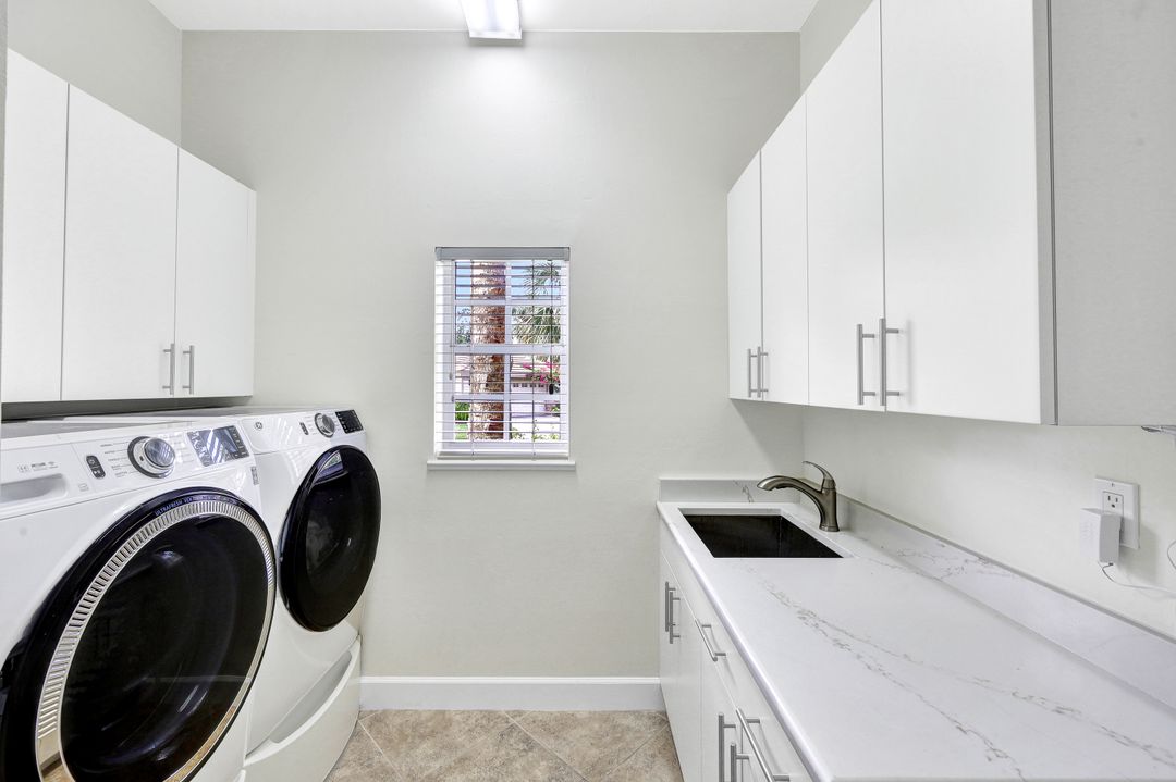 3490 Thornbury Ln, Bonita Springs, FL 34134