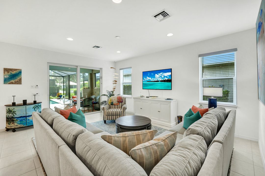 14604 Catamaran Pl, Naples, FL 34114