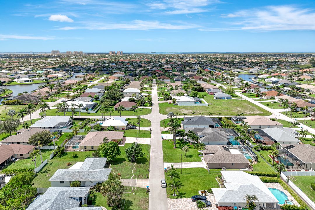 4327 SW 19th Ave, Cape Coral, FL 33914