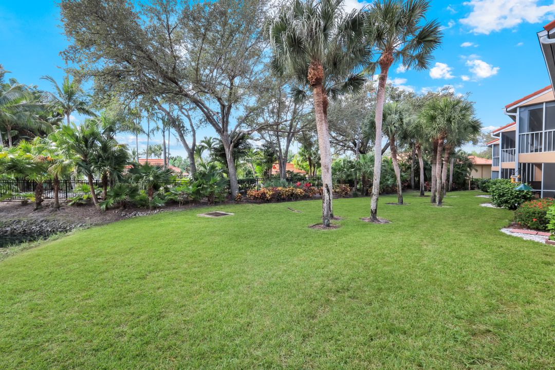 2462 Hidden Lake Dr #1, Naples, FL 34112