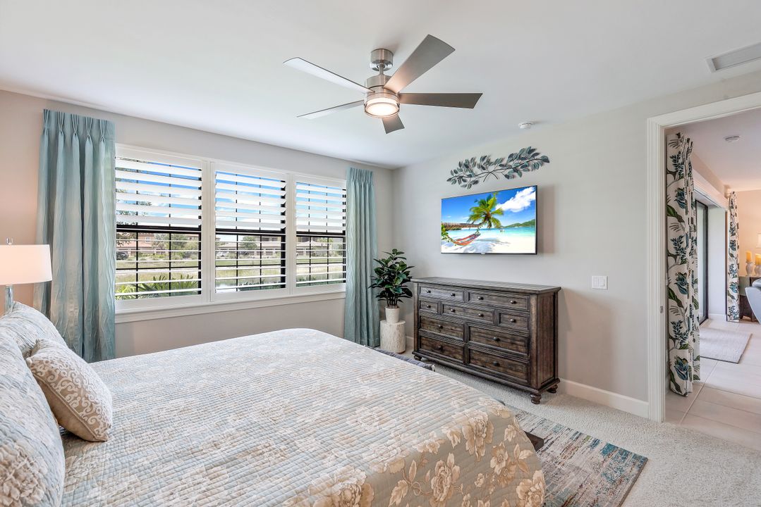 9650 Montelanico Loop #102, Naples, FL 34119