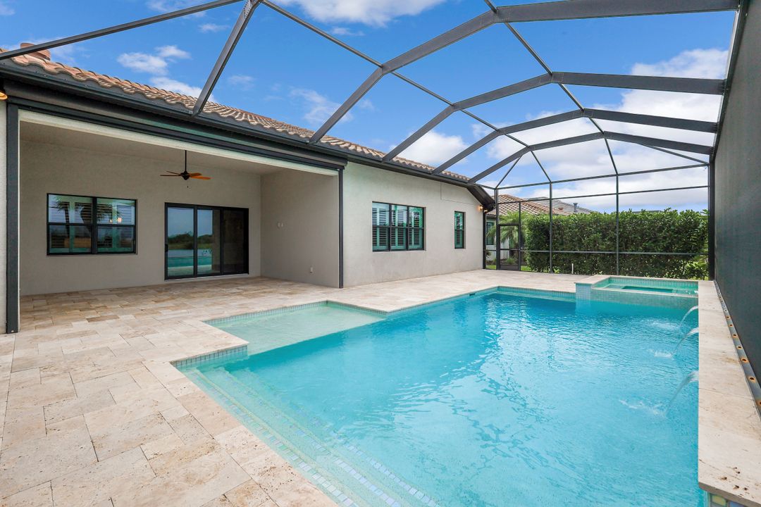 17146 Ashcomb Wy, Estero, FL 33928