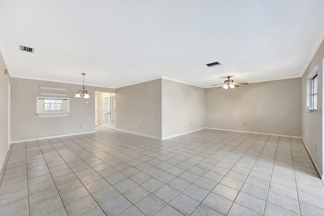 6760 Winkler Rd #z1, Fort Myers, FL 33919