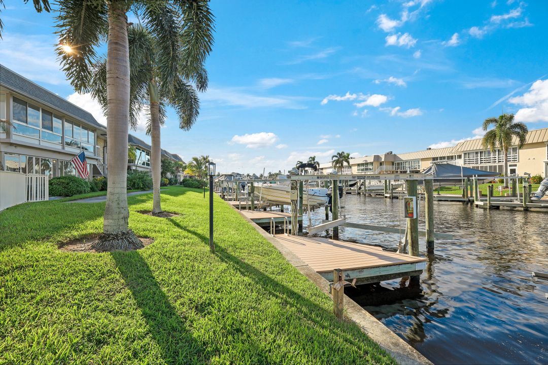 1665 Edith Esplanade #104, Cape Coral, FL 33904