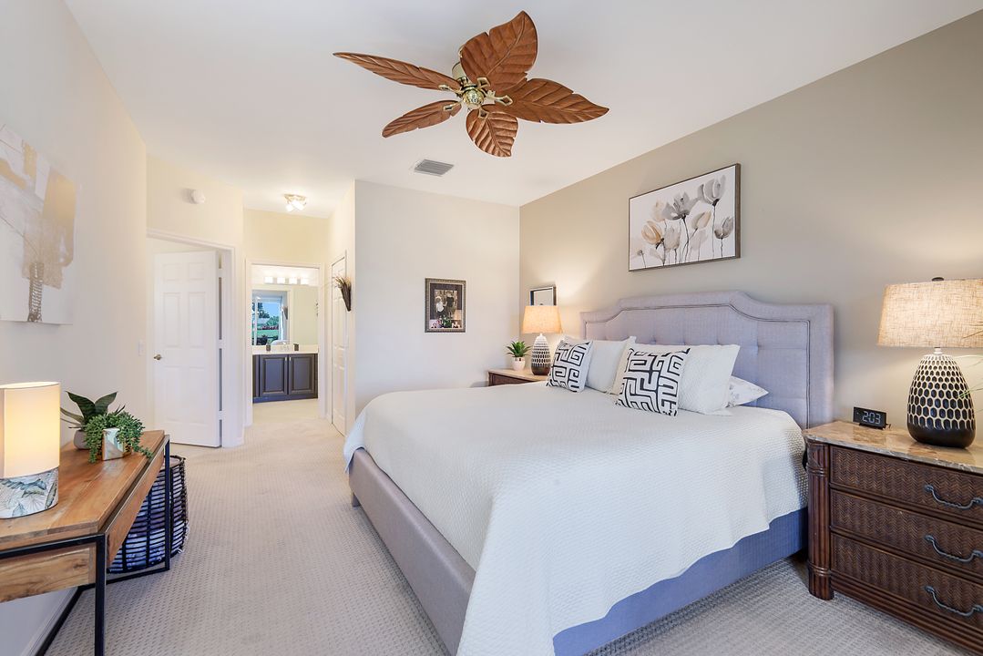 5930 3 Iron Dr #3202, Naples, FL 34110