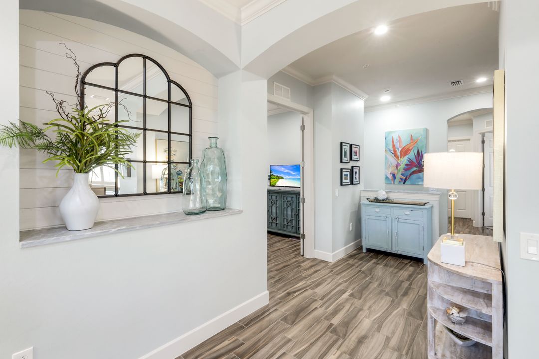 8839 Nautical Landing Cir #201, Naples, FL 34120