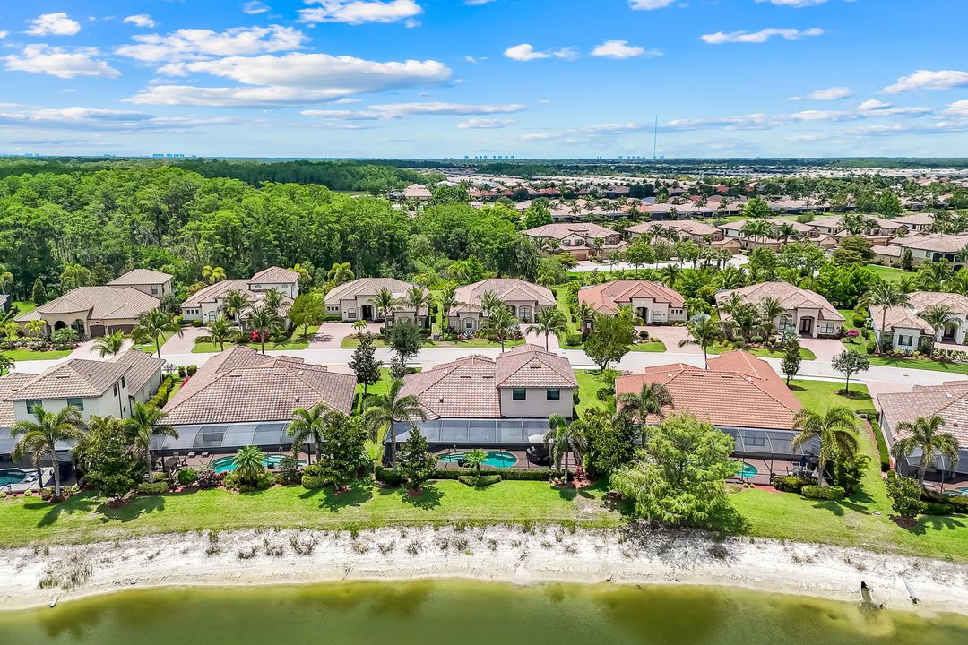 28625 Lisburn Ct, Bonita Springs, FL 34135