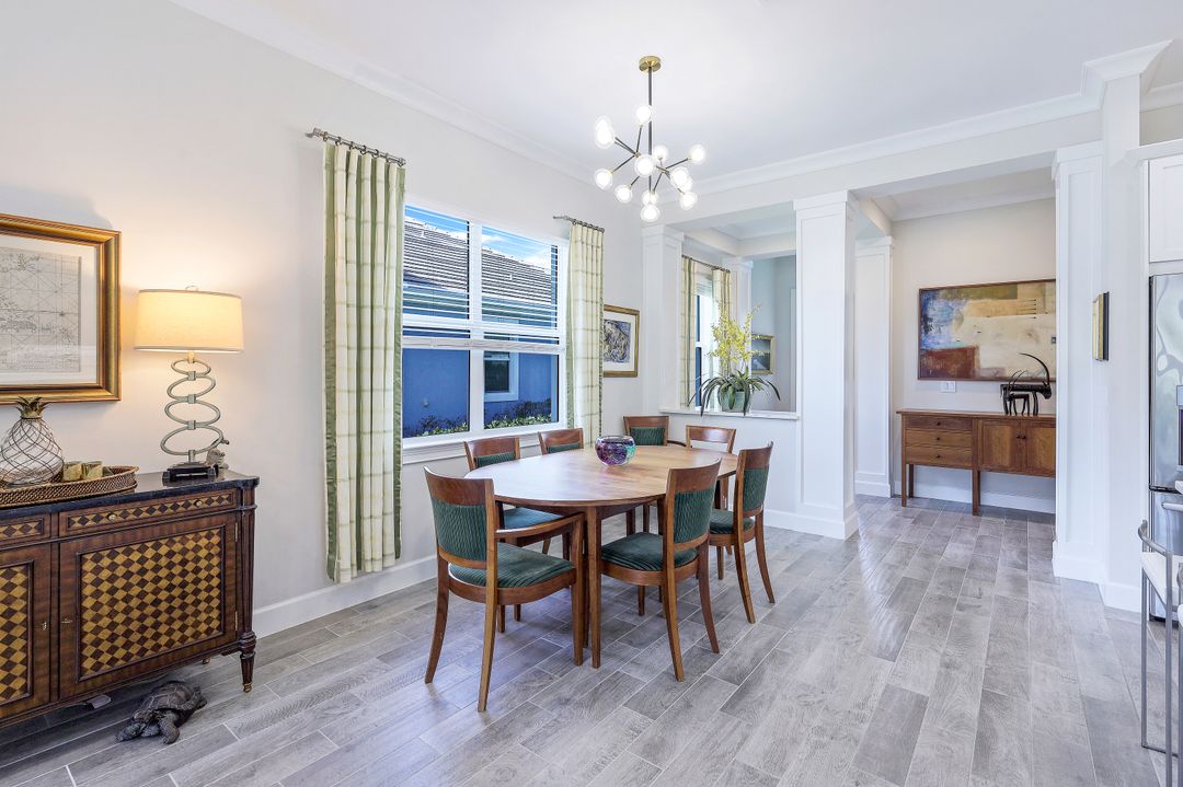 5879 Haiti Dr, Naples, FL 34112