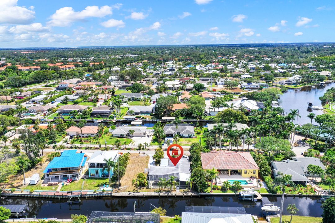 27098 Del Ln, Bonita Springs, FL 34135