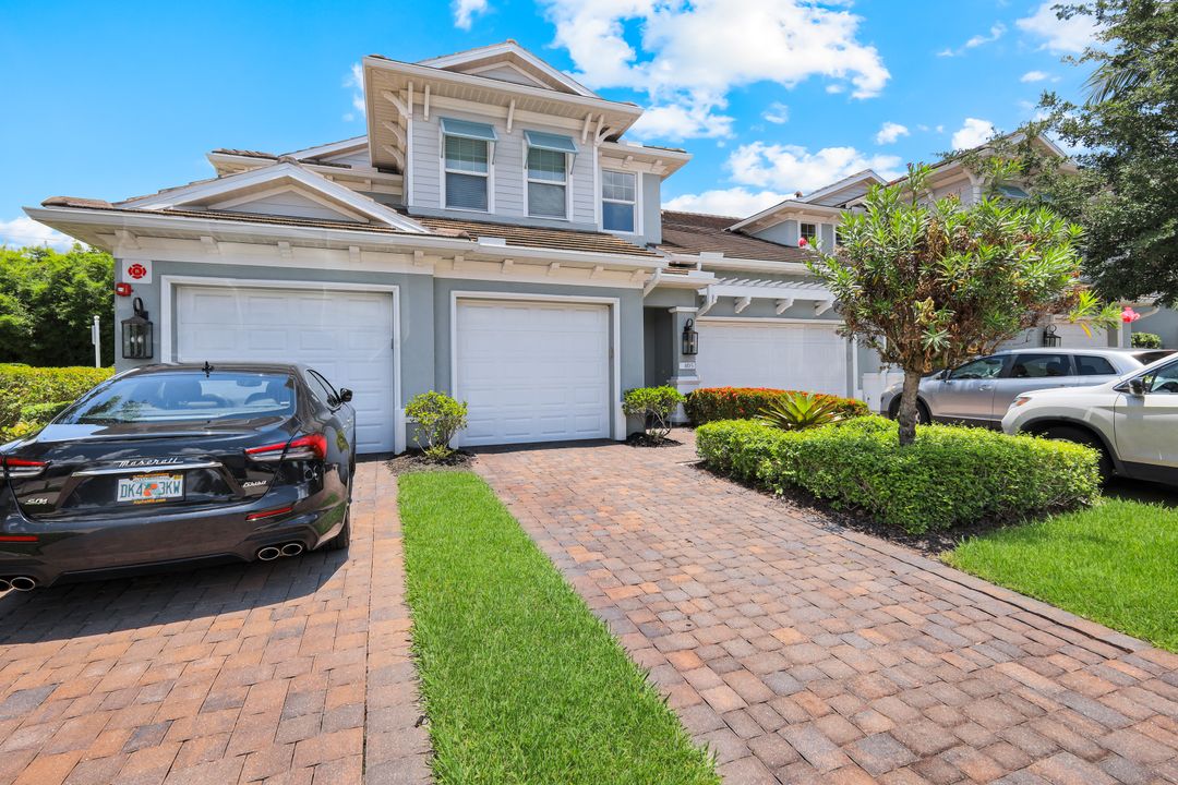 2343 Sheen Ln #405, Naples, FL 34120