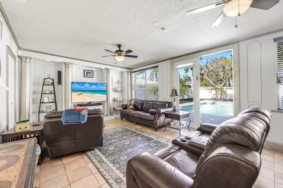 1321 Donna Dr, Fort Myers, FL 33919