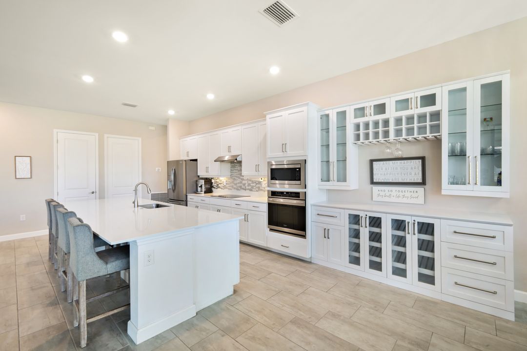 11689 Canopy Loop, Fort Myers, FL 33913