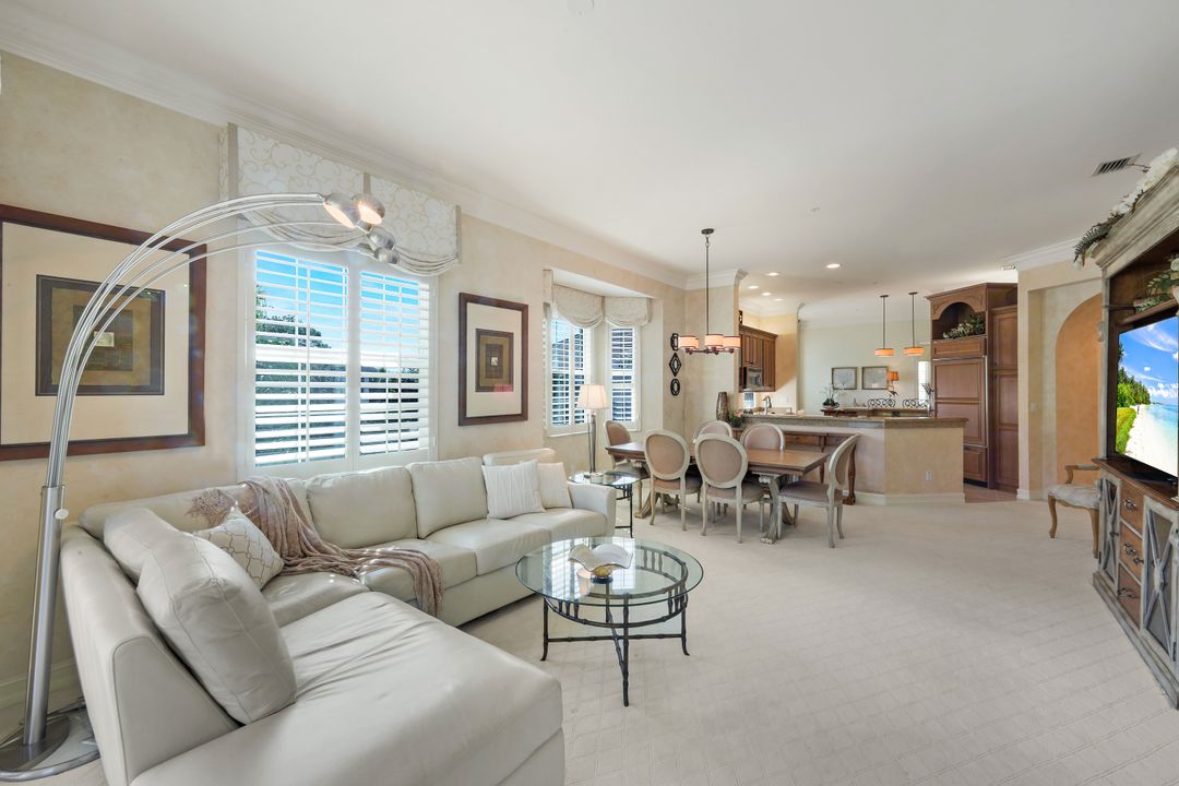 775 Bentwater Cir #204, Naples, FL 34108