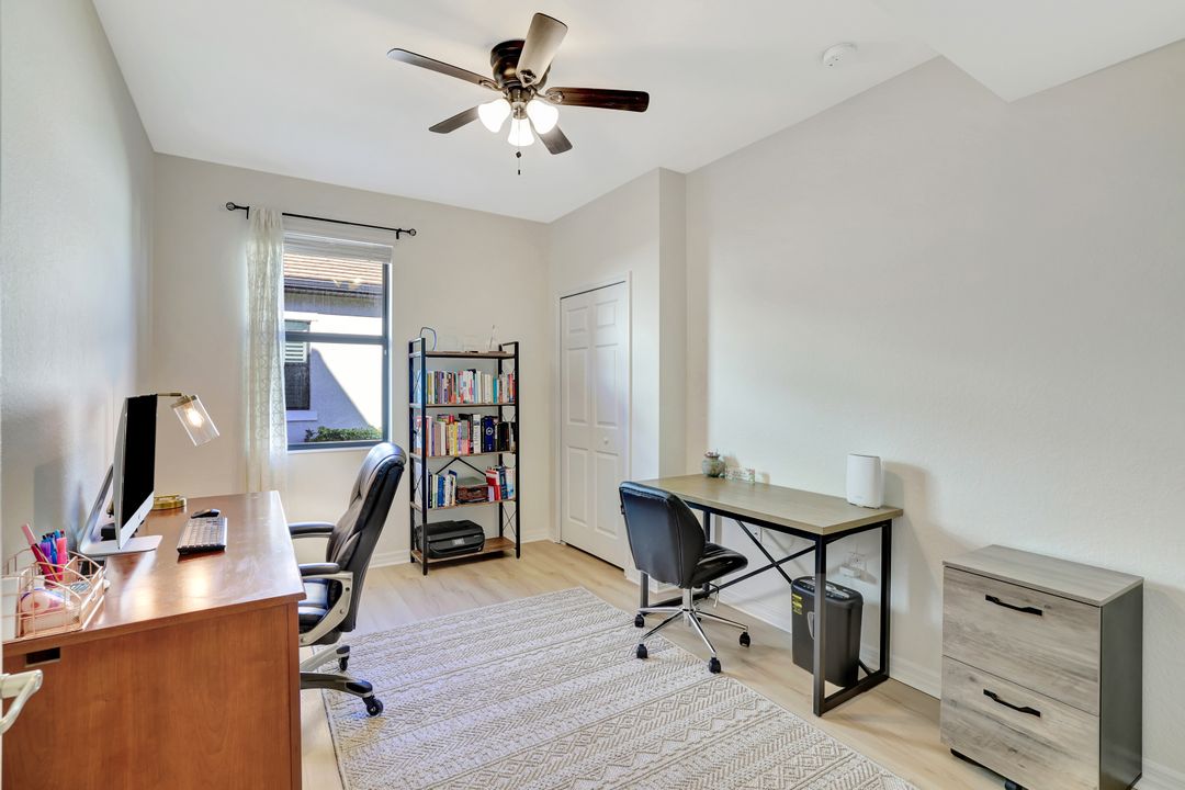 2368 Anguilla Dr #102, Naples, FL 34120