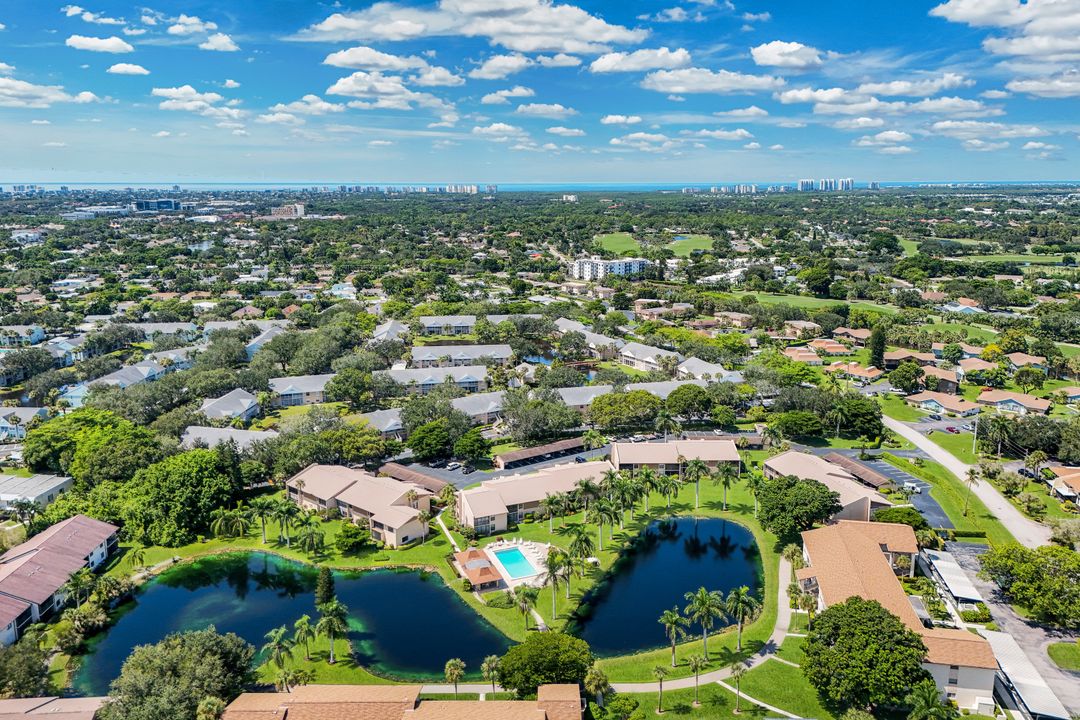 960 Palm View Dr #209, Naples, FL 34110