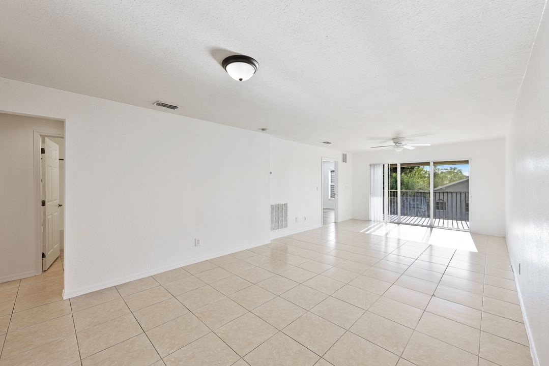 3752 Santa Barbara Blvd #202, Cape Coral, FL 33914