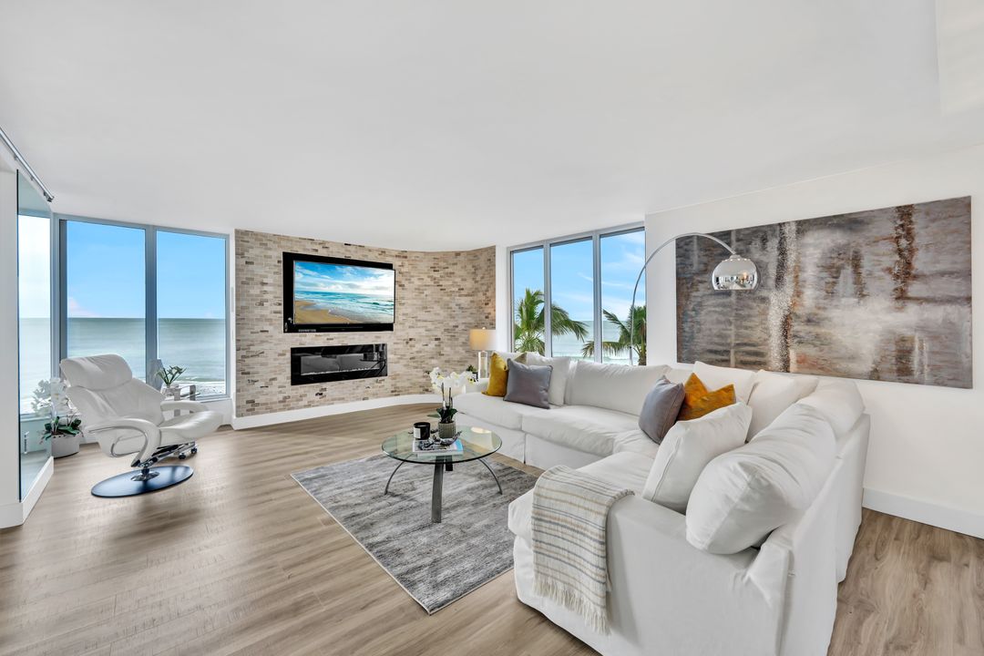 3115 Gulf Shore Blvd N #205-S, Naples, FL 34103