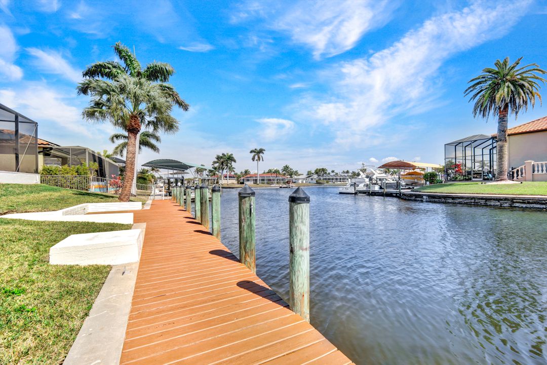 5011 Pelican Blvd, Cape Coral, FL 33914