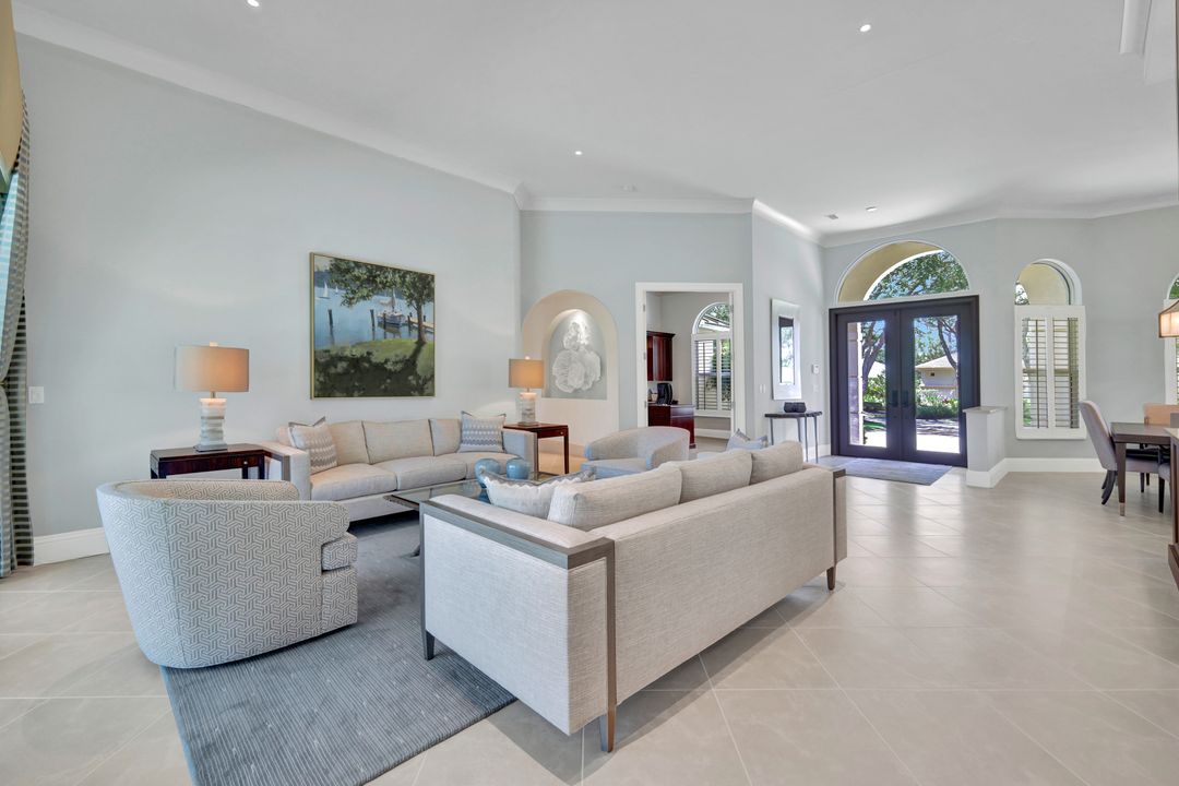 12590 Collier's Reserve Dr, Naples, FL 34110