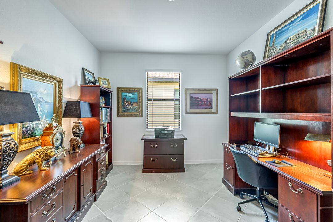3272 Altimira Dr, Fort Myers, FL 33905