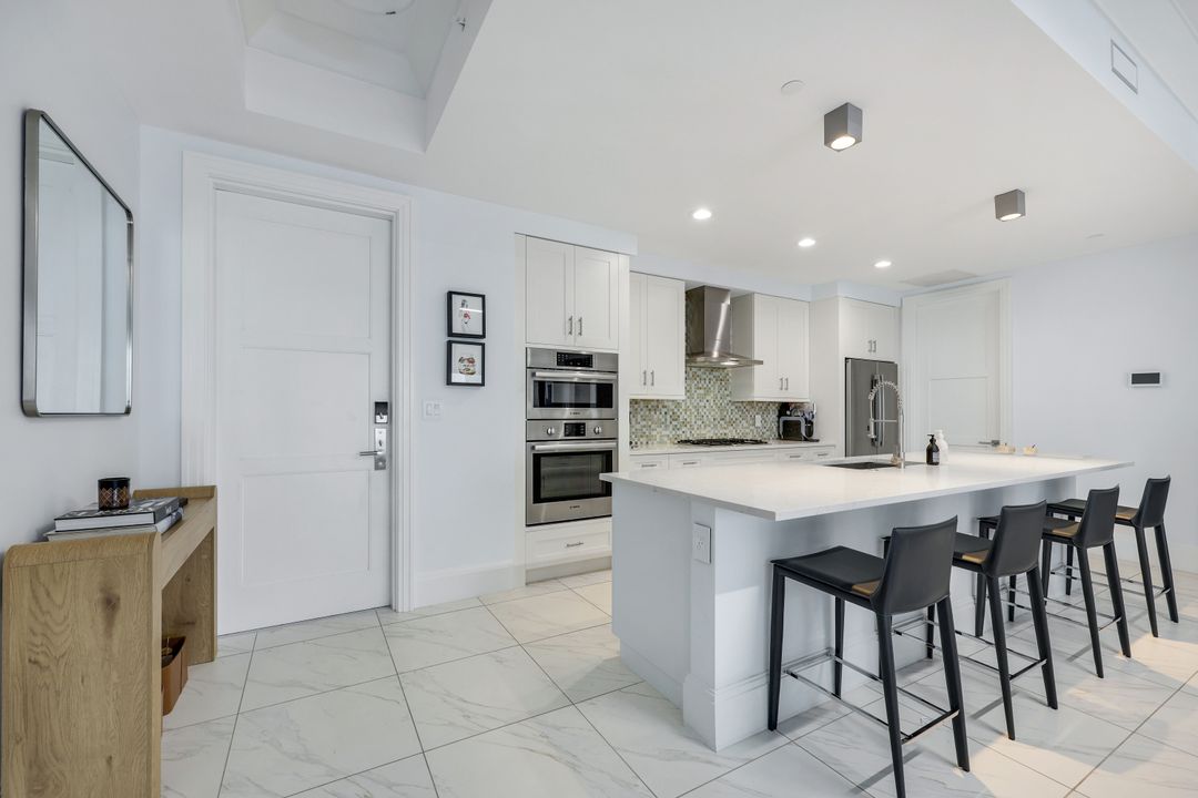 1135 3rd Ave S #303, Naples, FL 34102
