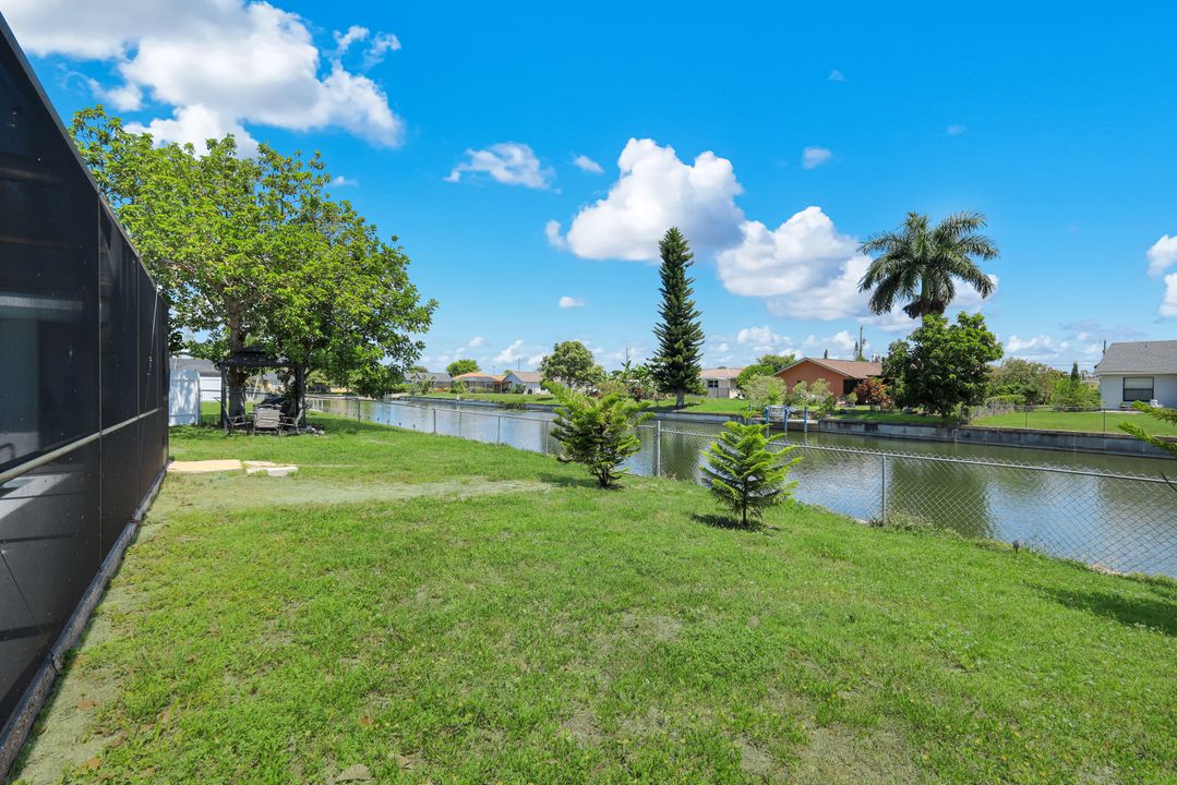 1813 Hancock Bridge Pkwy, Cape Coral, FL 33990