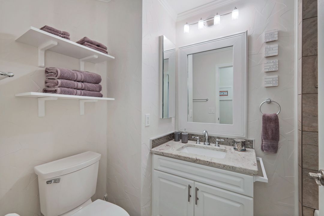 1118 Sweetwater Ln #1301, Naples, FL 34110