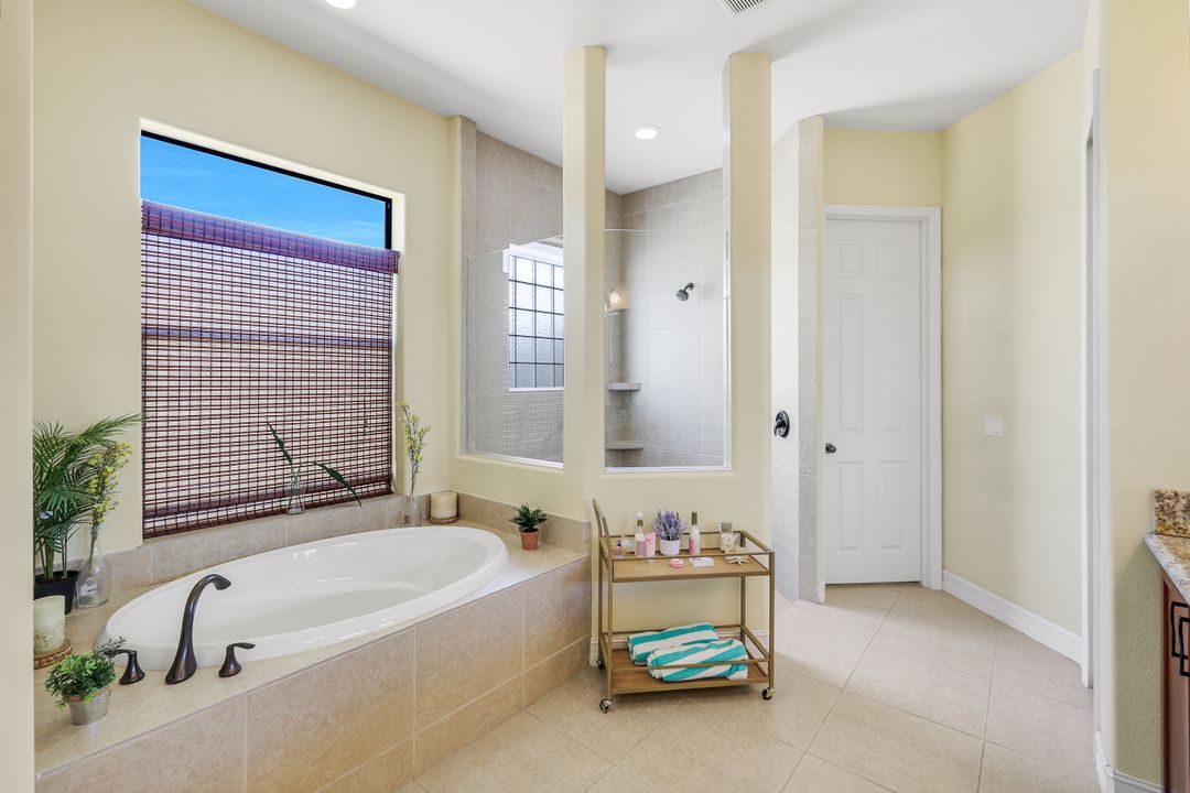 2939 SW 25th St, Cape Coral, FL 33914