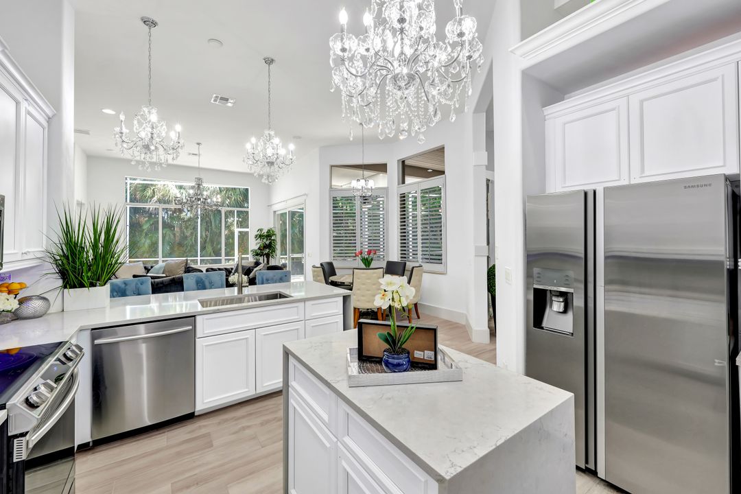 8910 Paseo De Valencia St, Fort Myers, FL 33908