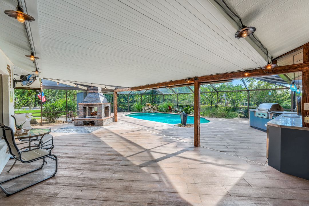 12305 Avida Ln, Bonita Springs, FL 34135