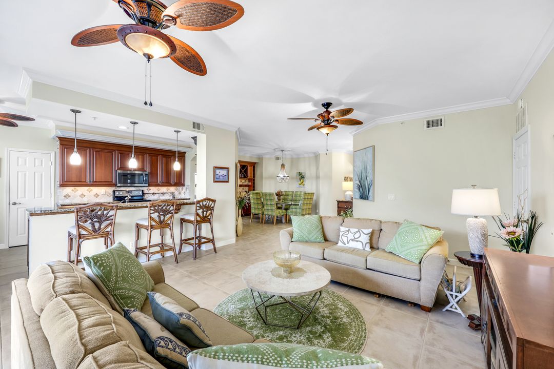 210 Vintage Bay Dr #B12, Marco Island, FL 34145