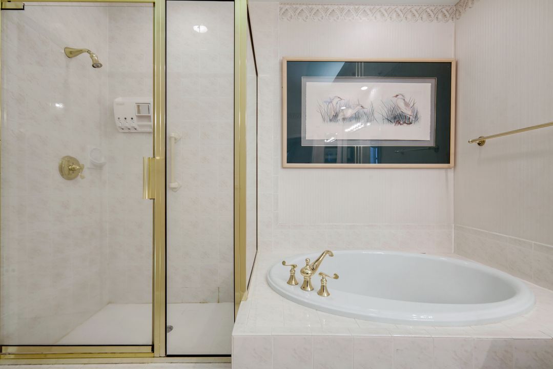 2036 Cascades Dr #7, Naples, FL 34112