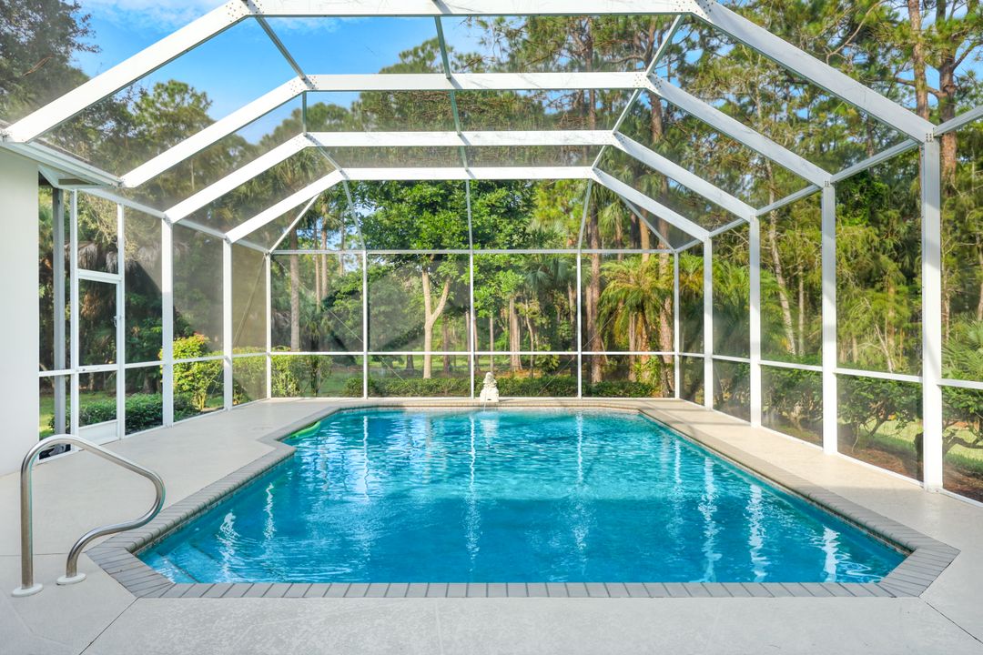 661 27th St NW, Naples, FL 34120