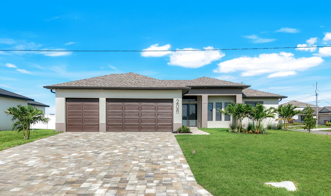 208 SW 29th Ave, Cape Coral, FL 33991