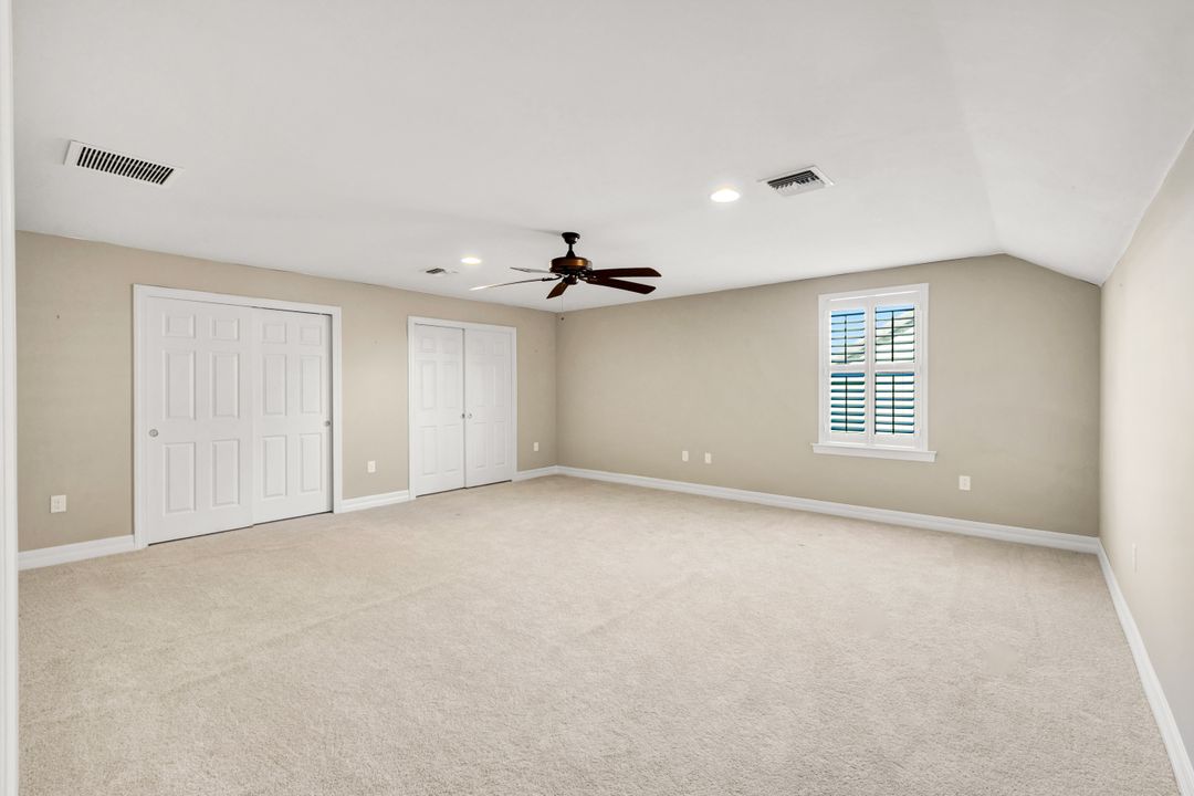 11807 Dixon Dr, Fort Myers, FL 33913