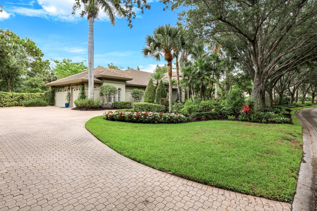 12099 Collier's Reserve Dr, Naples, FL 34110