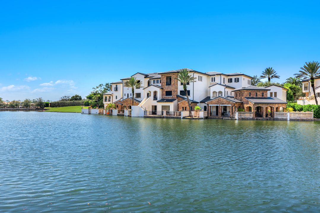 16484 Talis Park Dr, Naples, FL 34110