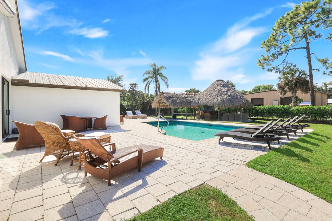 5630 Copper Leaf Ln, Naples, FL 34116