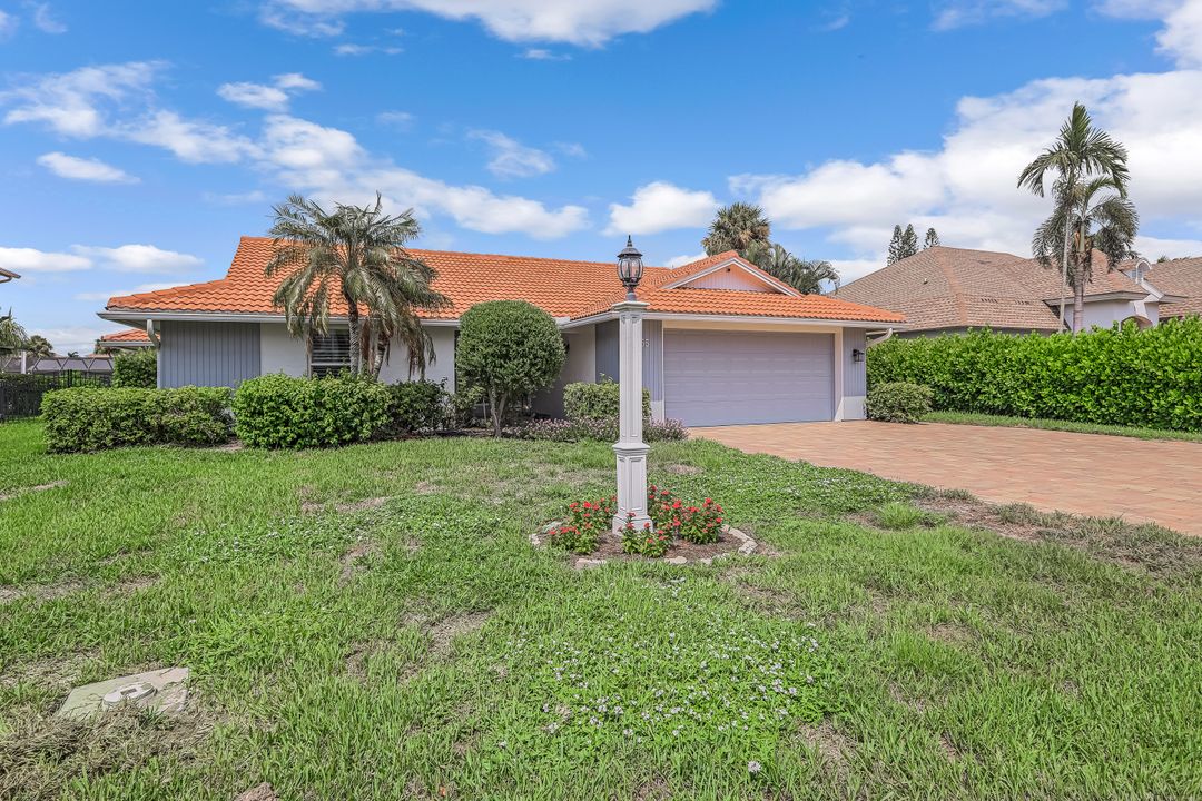 455 Bayside Ave, Naples, FL 34108