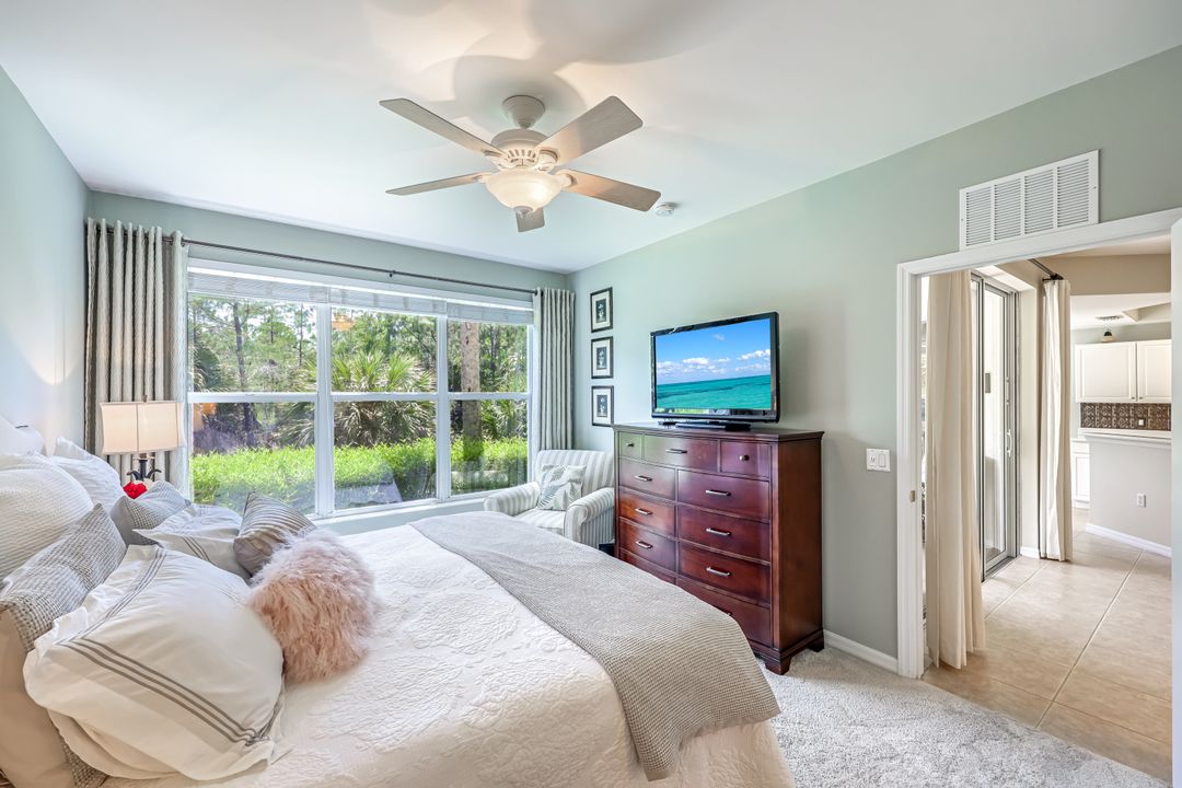 1375 Henley St #402, Naples, FL 34105