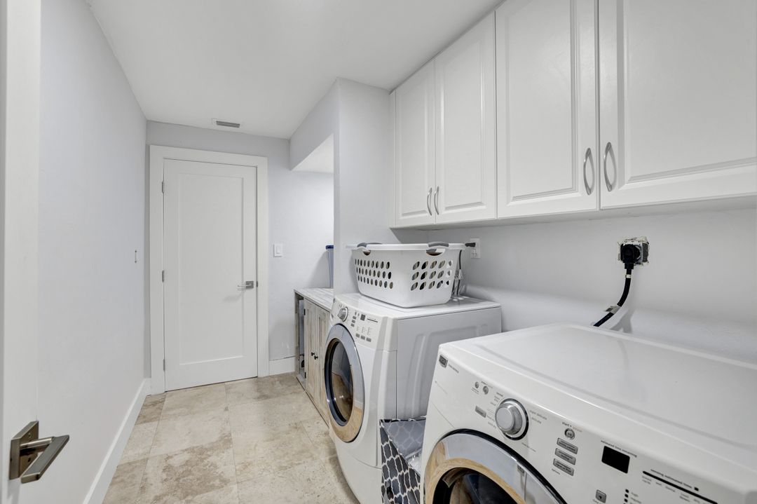 921 Scott Dr, Marco Island, FL 34145