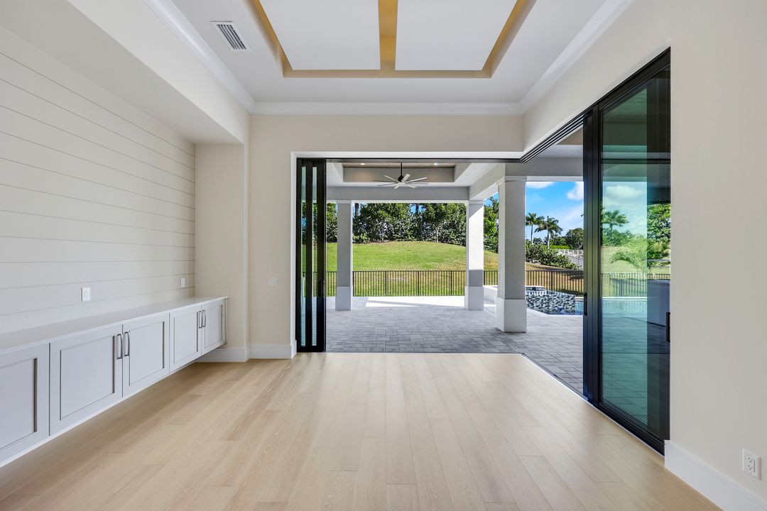 14282 Charthouse Cir, Naples, FL 34114