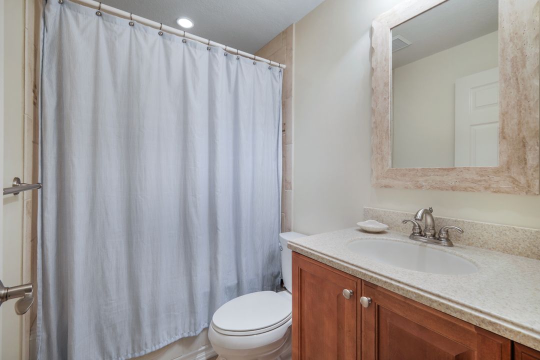 832 Tanbark Dr #104, Naples, FL 34108