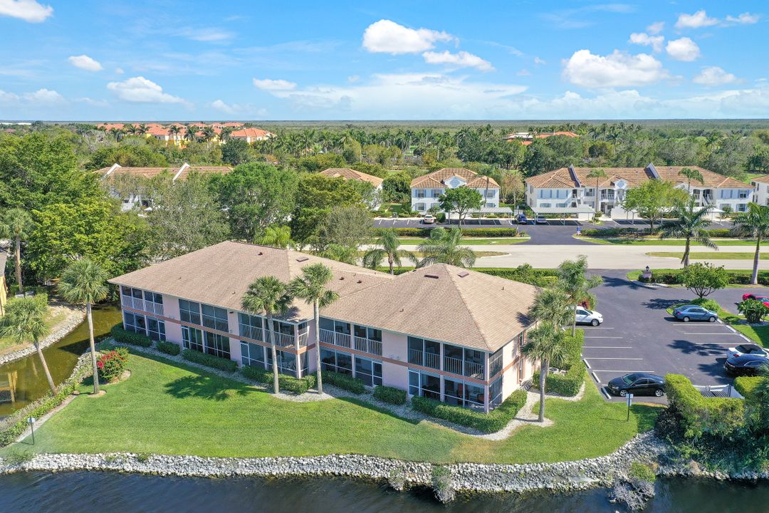 1045 Mainsail Dr #402, Naples, FL 34114